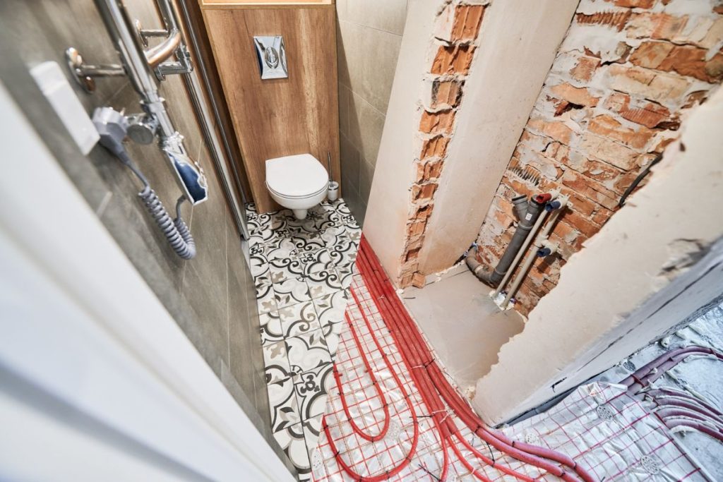 10-Chauffage au sol dans la salle de bains