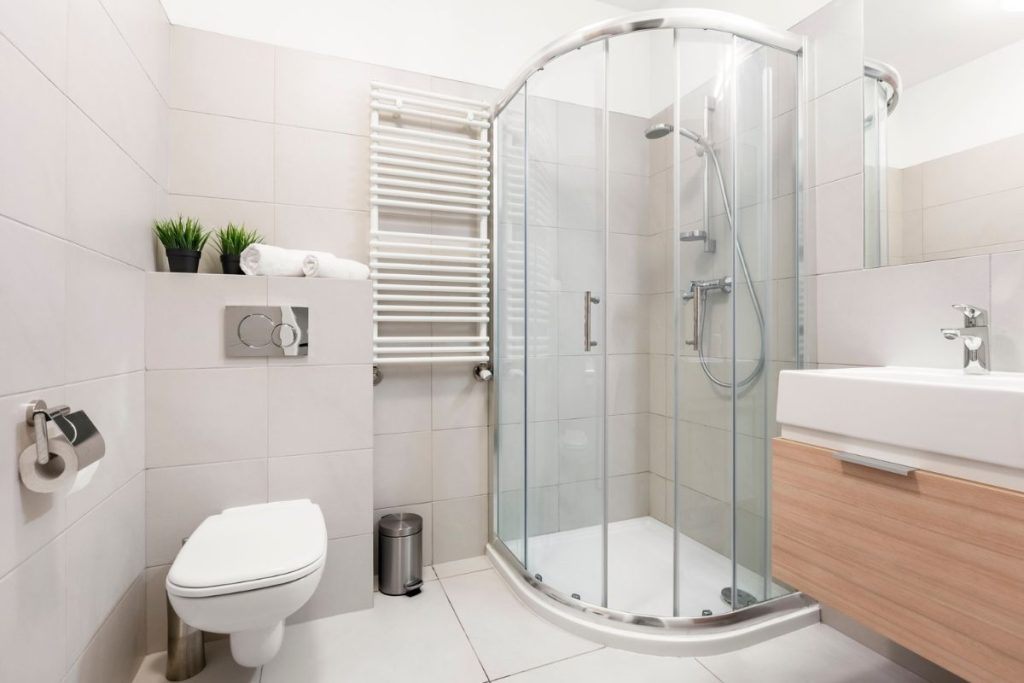 Guide complet pour installer une cabine de douche