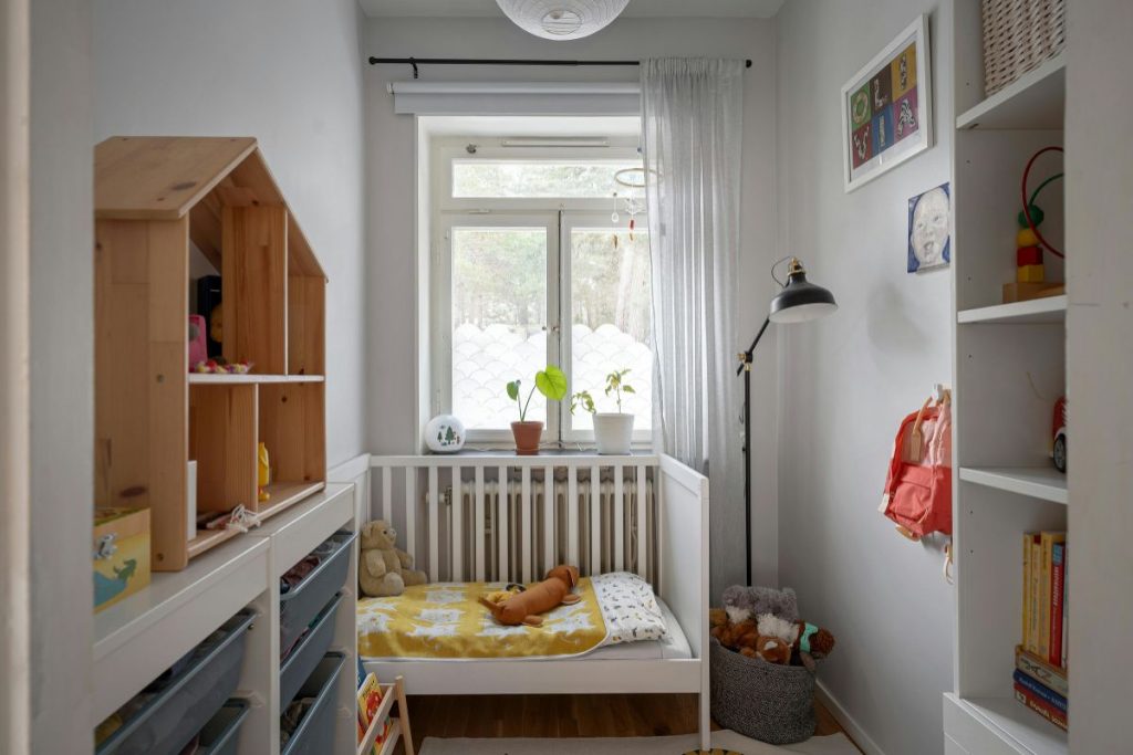 1-Des étagères originales pour une chambre d'enfant à la fois pratique et esthétique