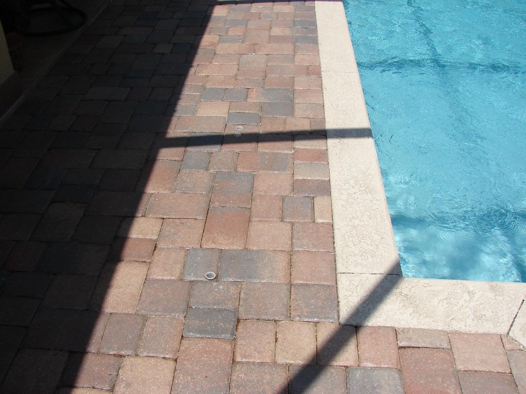 découvrez notre gamme de pavers de haute qualité, parfaits pour embellir vos espaces extérieurs. que ce soit pour une allée, une terrasse ou un jardin, nos pavers allient esthétisme et durabilité, pour des aménagements à la fois élégants et fonctionnels.